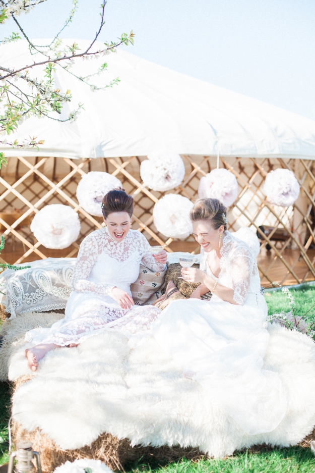 Wedding-Yurts--Xander-and-Thea-Fine-Art-Wedding-Photography-UK-and-Italy-5862